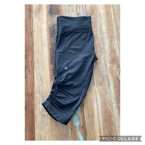 Lululemon cropped leggings - size 10